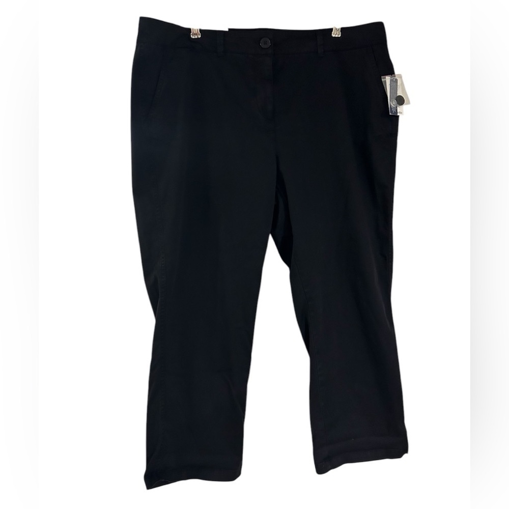 {Crown & Ivy} Charlotte Cropped Pants